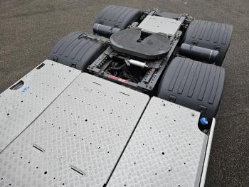 R650 V8 / 6X4 / FULL AIR / PARKING COOLER